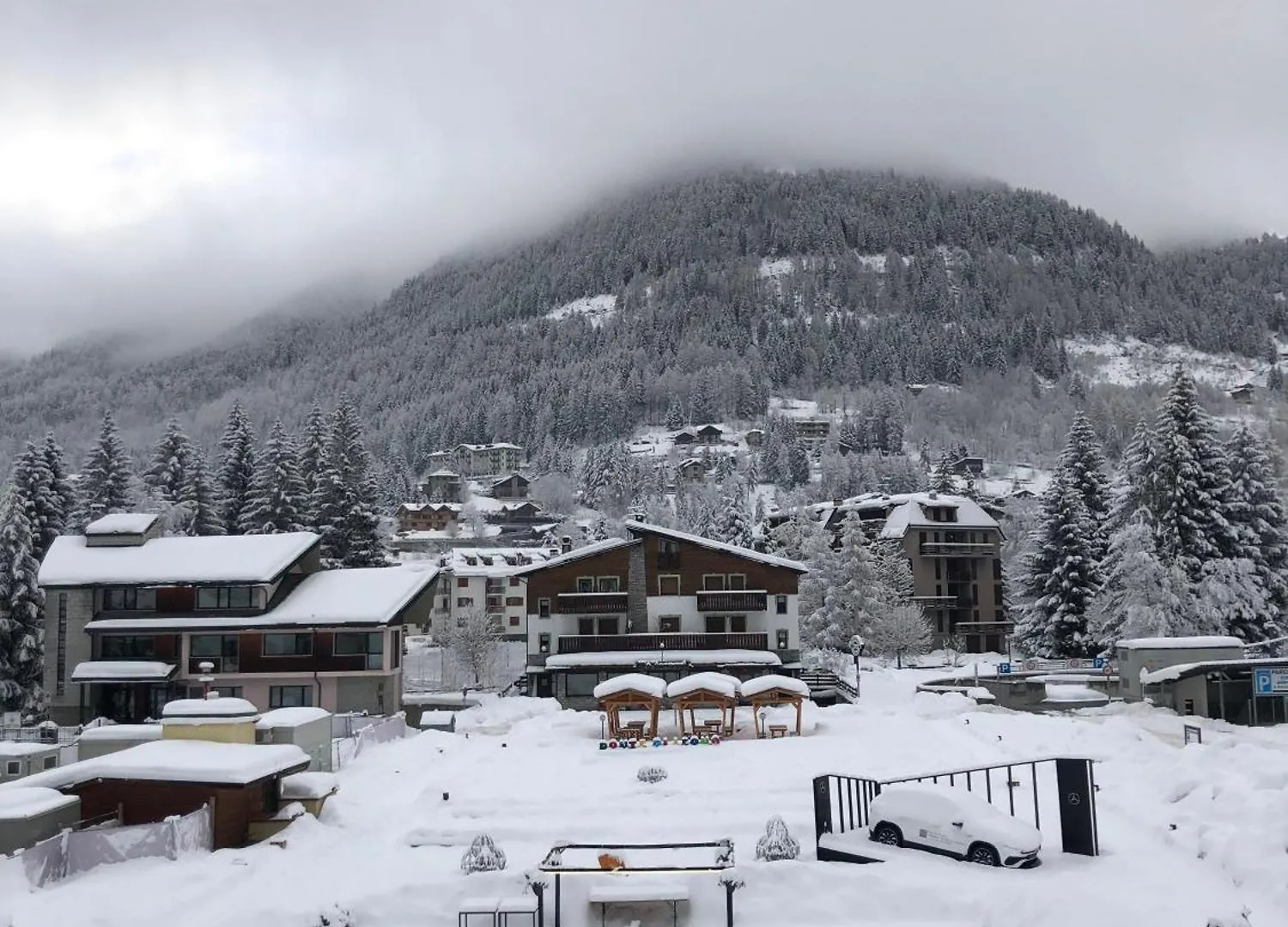 Apartment Appartamento In Centro A Ponte Di Legno Italy